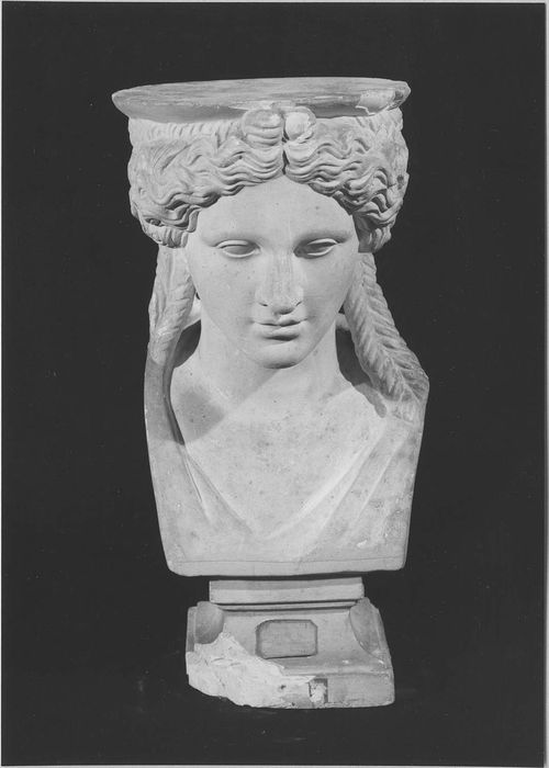 ensemble des plâtres sculptés de l'atelier d'Elias Robert (17 statues, 4 groupes sculptés, 29 bustes, 2 colonnes, relief, 12 bas-reliefs, 3 hauts-reliefs)
