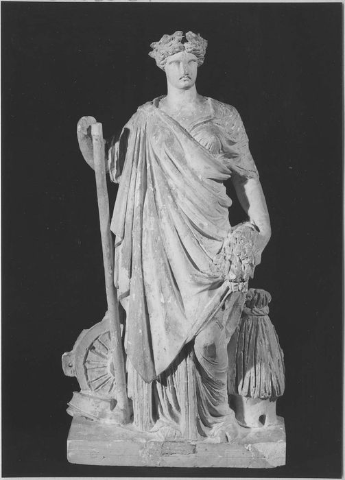 ensemble des plâtres sculptés de l'atelier d'Elias Robert (17 statues, 4 groupes sculptés, 29 bustes, 2 colonnes, relief, 12 bas-reliefs, 3 hauts-reliefs)