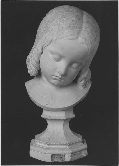 ensemble des plâtres sculptés de l'atelier d'Elias Robert (17 statues, 4 groupes sculptés, 29 bustes, 2 colonnes, relief, 12 bas-reliefs, 3 hauts-reliefs)
