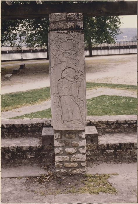 pergola dite de la Douce France (16 plaques décoratives)