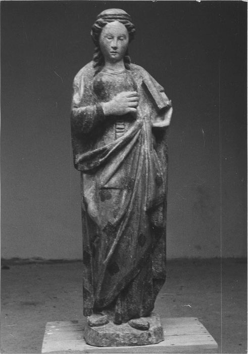 statue : sainte, après restauration 