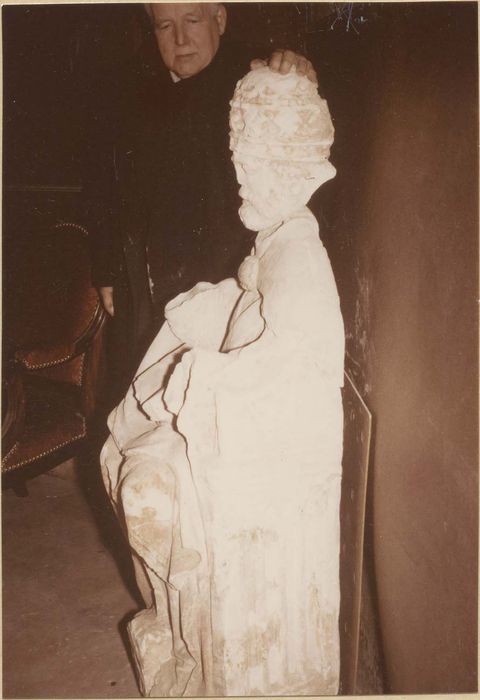 statue : saint Pierre, avant restauration, vue 3