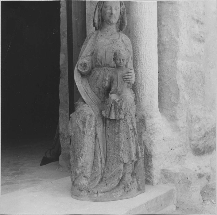 statue : Vierge à l'Enfant - © Ministère de la Culture (France), Médiathèque du patrimoine et de la photographie, diffusion RMN-GP