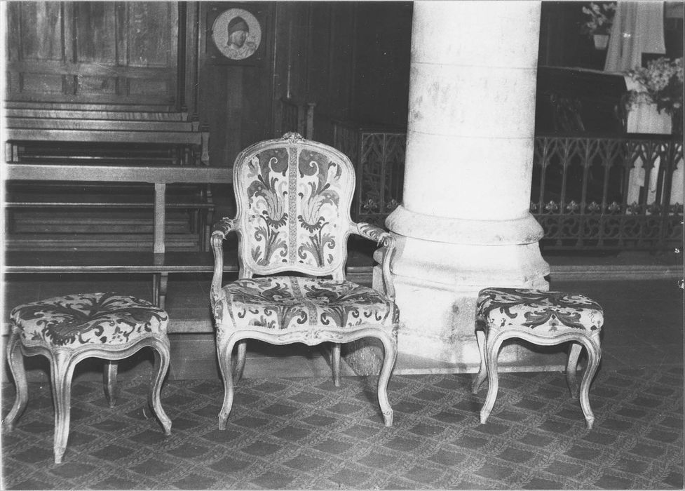 fauteuil de célébrant, banquette