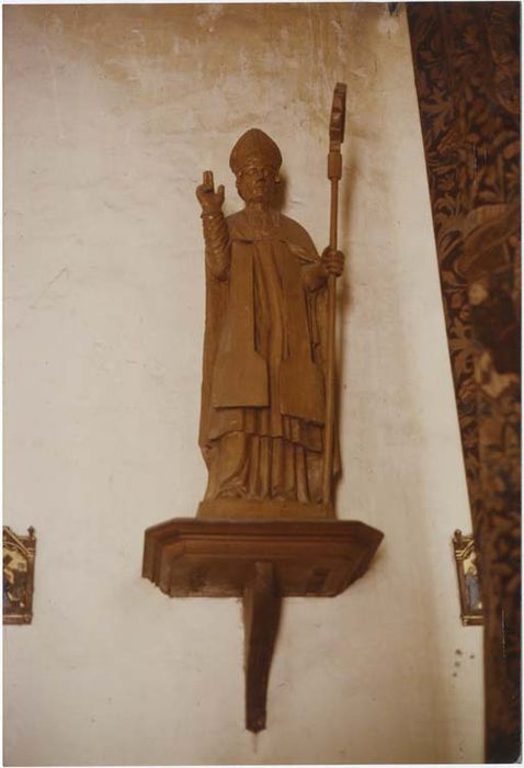 Statue : Evêque