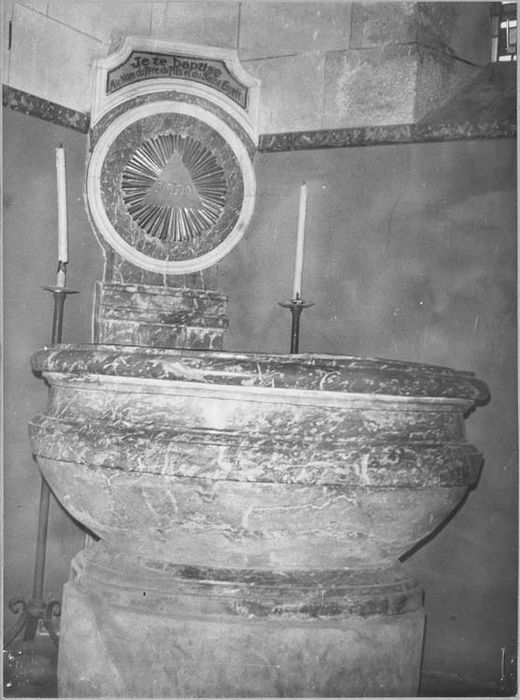 fonts baptismaux - © Ministère de la Culture (France), Médiathèque du patrimoine et de la photographie, Tous droits réservés