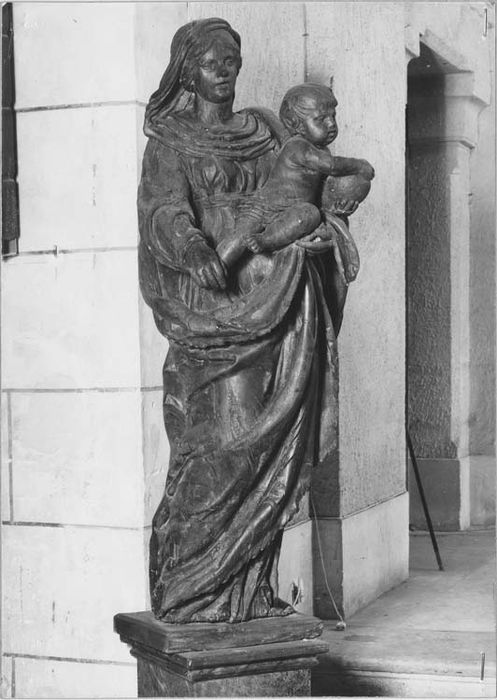 statue : Vierge à l'Enfant - © Ministère de la Culture (France), Médiathèque du patrimoine et de la photographie, Tous droits réservés