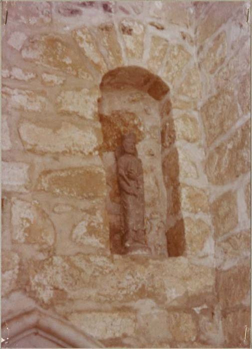 statue : roi couronné - © Ministère de la Culture (France), Médiathèque du patrimoine et de la photographie, Tous droits réservés
