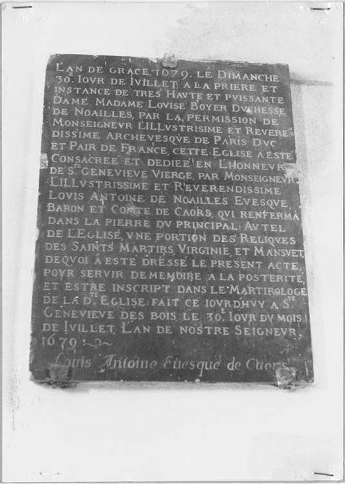 Inscription commémorative de la consécration de l'église