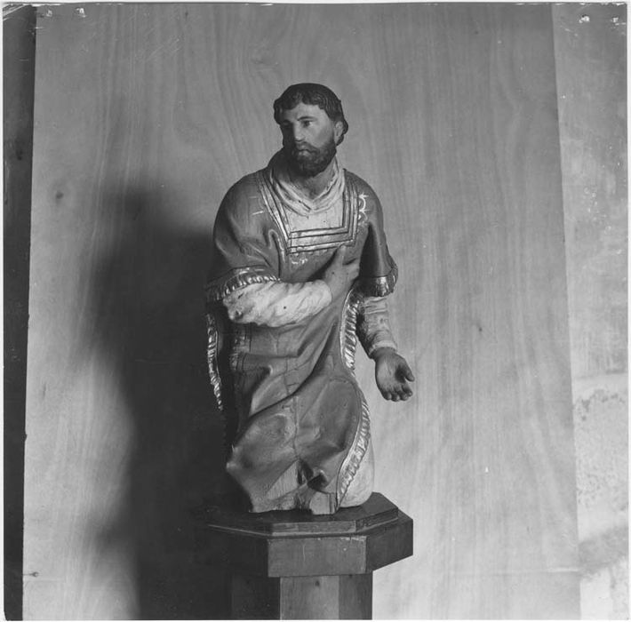 Statue : diacre