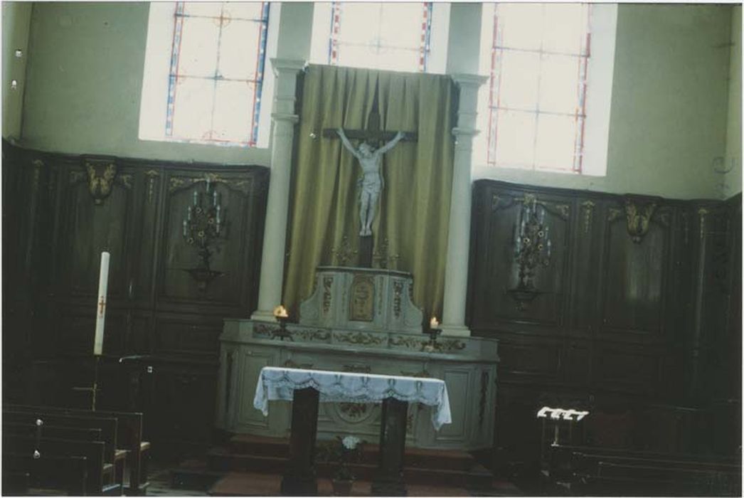 maître-autel et son tabernacle avec l'ensemble des boiseries du choeur
