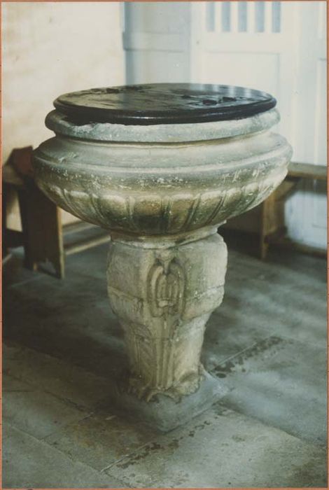 fonts baptismaux