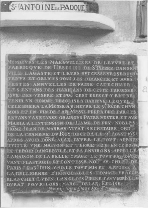 plaque commémorant la fondation de Jean Mareau - © Ministère de la Culture (France), Médiathèque du patrimoine et de la photographie, Tous droits réservés