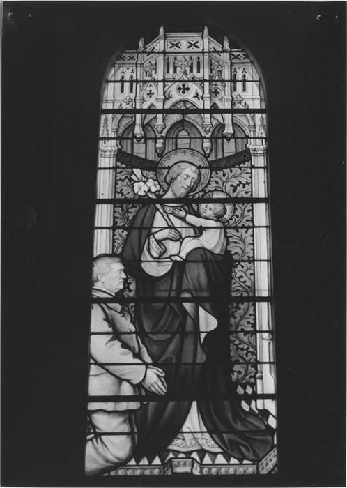 série de 3 vitraux du choeur par Lorrain - © Ministère de la Culture (France), Médiathèque du patrimoine et de la photographie, Tous droits réservés