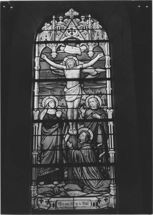 série de 3 vitraux du choeur par Lorrain - © Ministère de la Culture (France), Médiathèque du patrimoine et de la photographie, Tous droits réservés