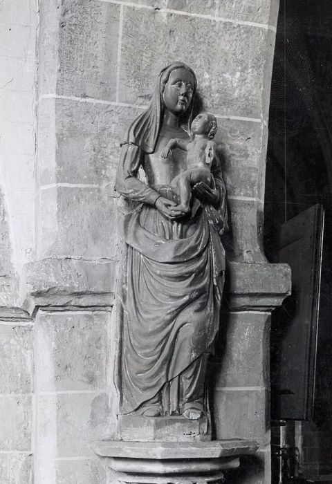 statue : Vierge à l'Enfant - © Ministère de la Culture (France), Médiathèque du patrimoine et de la photographie, diffusion GrandPalaisRmn Photo
