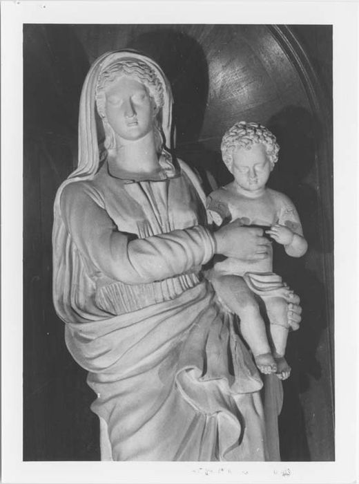 statue : Vierge à l'Enfant - © Ministère de la Culture (France), Médiathèque du patrimoine et de la photographie, Tous droits réservés