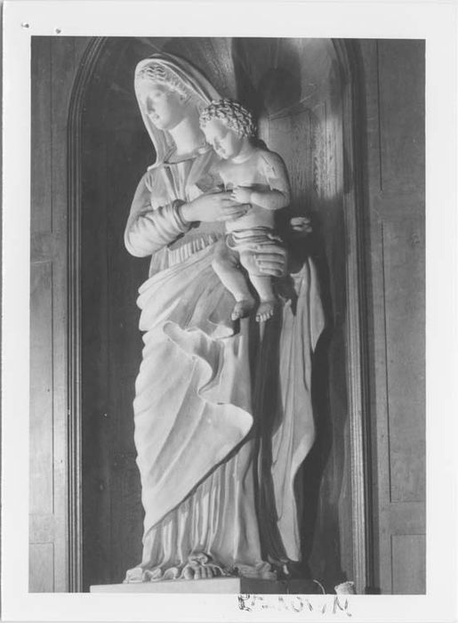 statue : Vierge à l'Enfant - © Ministère de la Culture (France), Médiathèque du patrimoine et de la photographie, Tous droits réservés