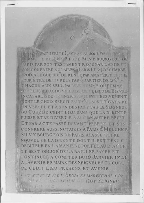 dalle commémorant la fondation de Marguerite Legras - © Ministère de la Culture (France), Médiathèque du patrimoine et de la photographie, Tous droits réservés