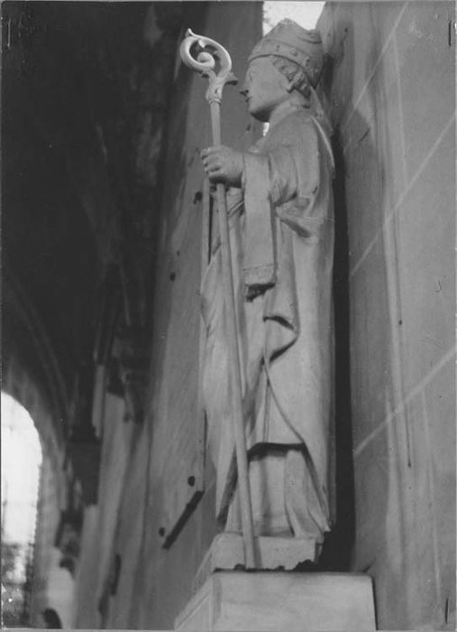 statue : Saint Hilaire - © Ministère de la Culture (France), Médiathèque du patrimoine et de la photographie, Tous droits réservés
