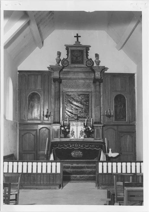 Maître-autel ; retable ; tableau central avec cadre : Baptême du Christ