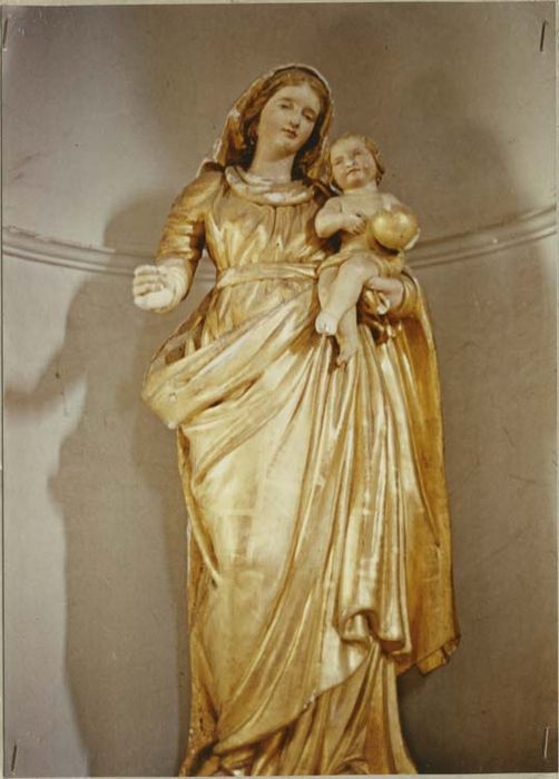 Statue : Vierge à l'Enfant