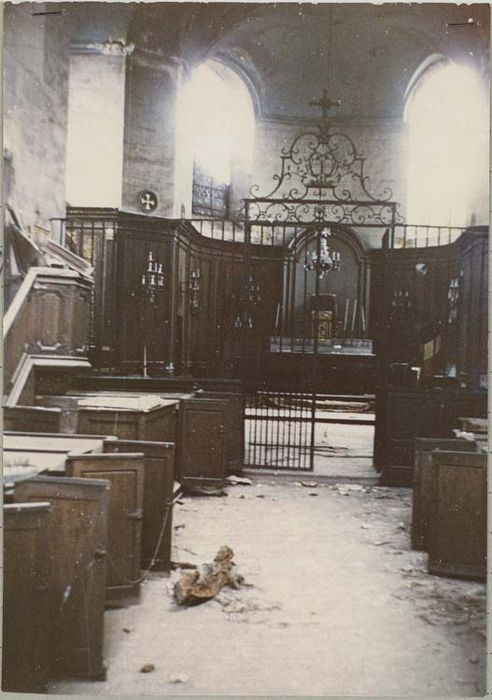 lambris de revêtement ; chaire à prêcher ; banc de fidèles , clôture de choeur