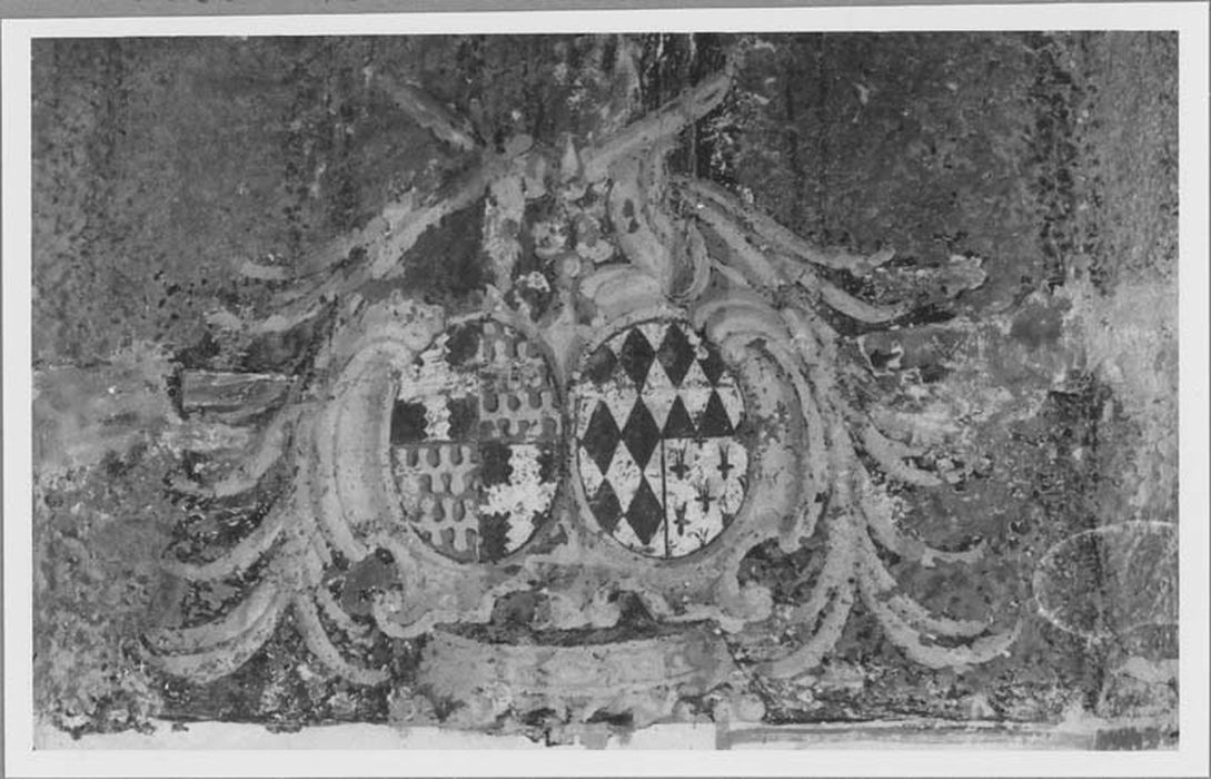 litre funéraire (2 fragments) - © Ministère de la Culture (France), Médiathèque du patrimoine et de la photographie, Tous droits réservés