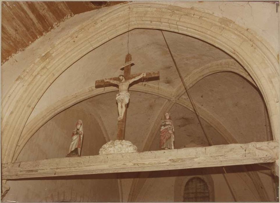 poutre de gloire : Christ, Jean, Vierge - © Ministère de la Culture (France), Médiathèque du patrimoine et de la photographie, Tous droits réservés