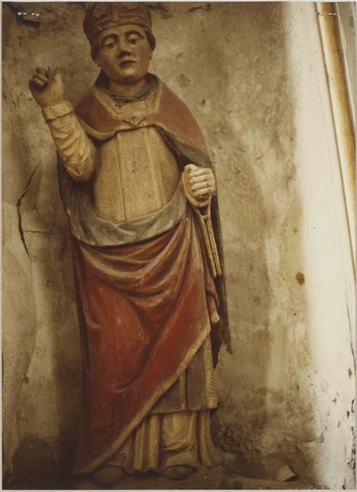 statue : Saint Evêque