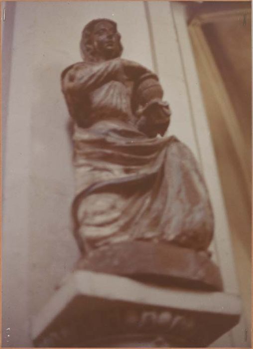 statue : Sainte Madeleine