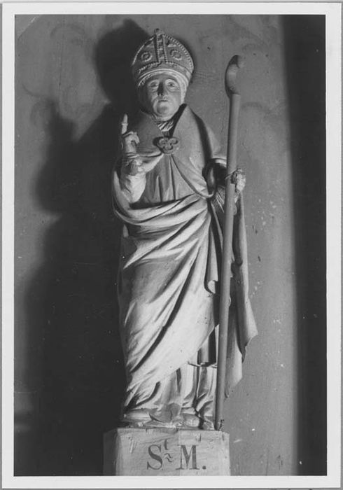 statue : Saint Médard