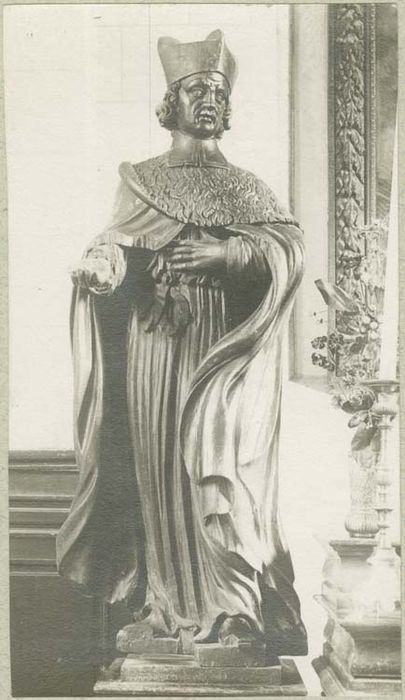 statue : saint Cosme