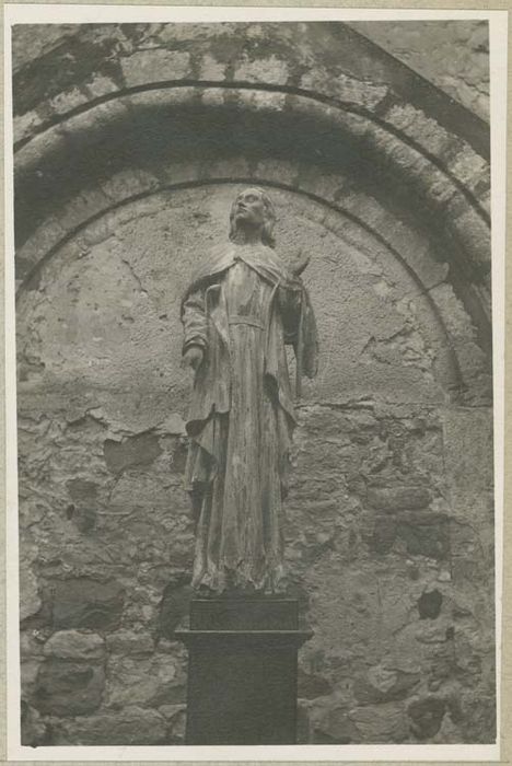 statue : saint Jean
