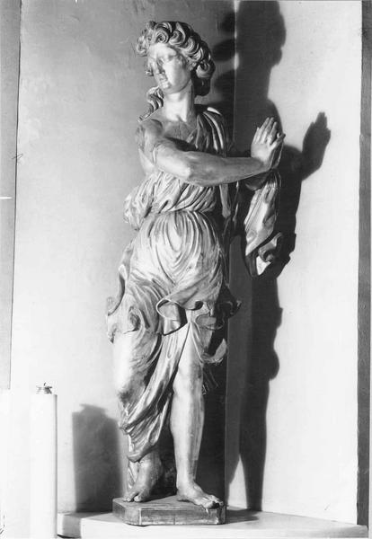 statue : Ange en adoration - © Ministère de la Culture (France), Médiathèque du patrimoine et de la photographie (objets mobiliers), tous droits réservés