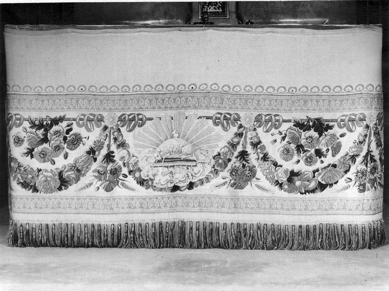 devant d'autel - © Ministère de la Culture (France), Médiathèque du patrimoine et de la photographie (objets mobiliers), tous droits réservés