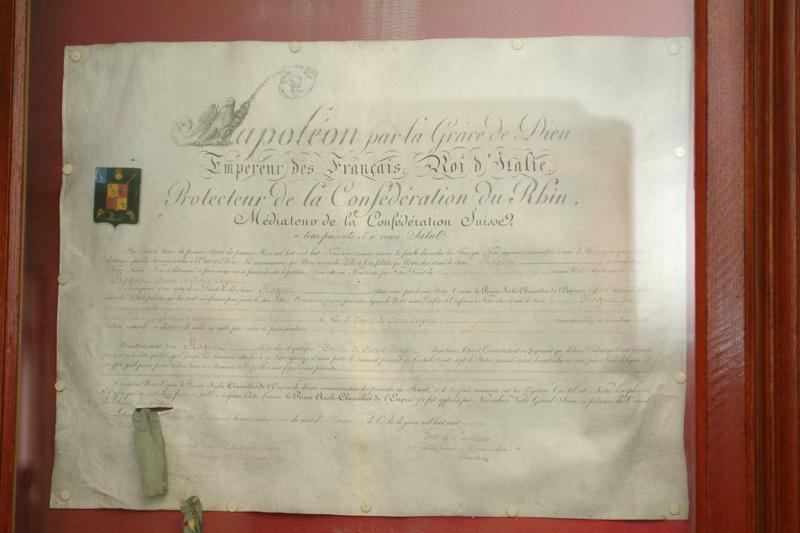 manuscrit (lettre patente) de Napoléon Ier du 26 février 1814 : Attribution du titre de comte de l'Empire au général François Roguet - © Ministère de la Culture (France), Médiathèque du patrimoine et de la photographie (objets mobiliers), tous droits réservés