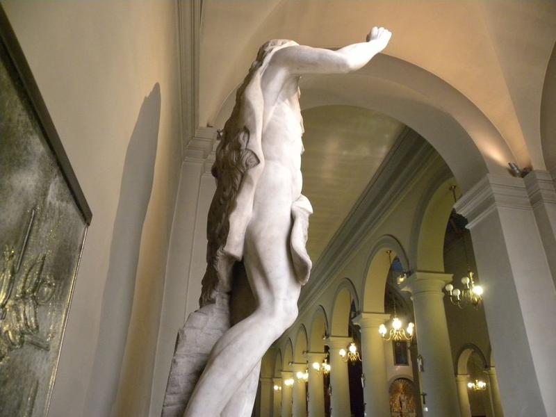 statue : Saint Jean-Baptiste : vue du coté droit