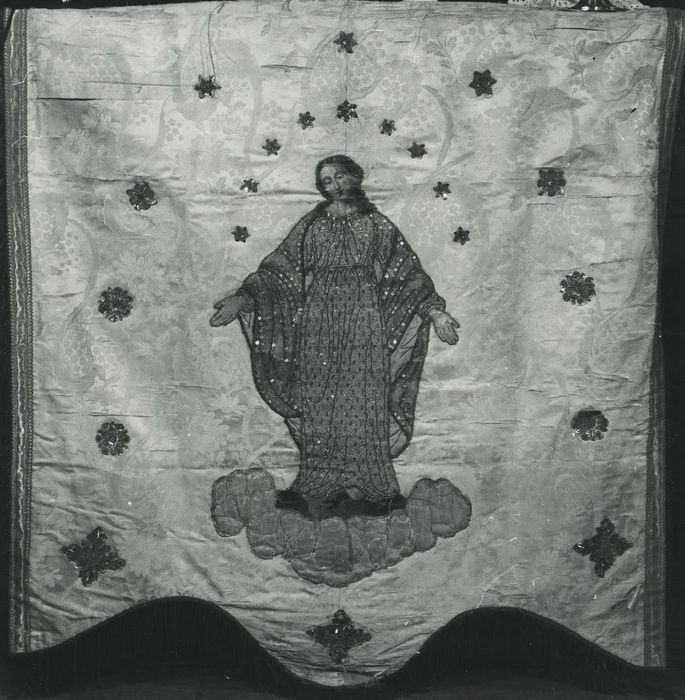 bannière de procession de la Vierge