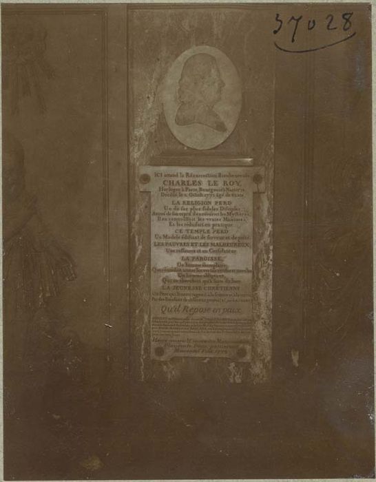 monument funéraire de Charles Le Roy, horloger à Paris et bourgeois de Nanterre