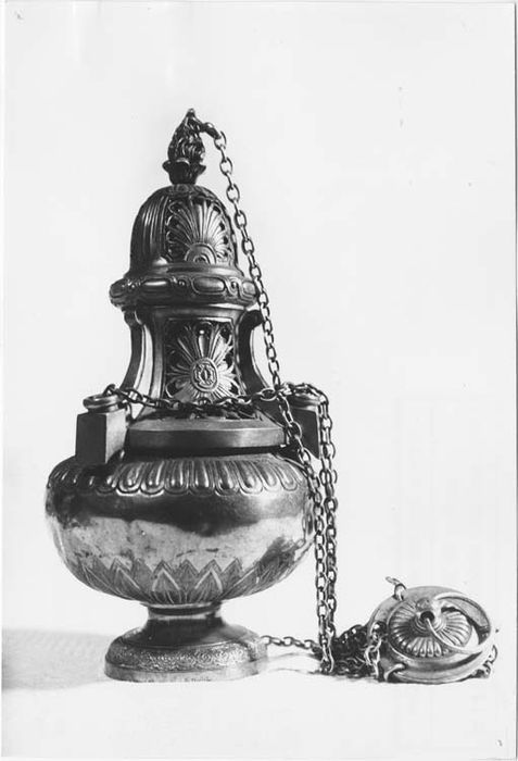paire d'encensoirs - © Ministère de la Culture (France), Médiathèque du patrimoine et de la photographie, Tous droits réservés