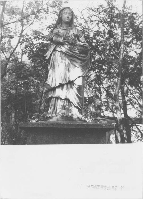 statue : Vierge