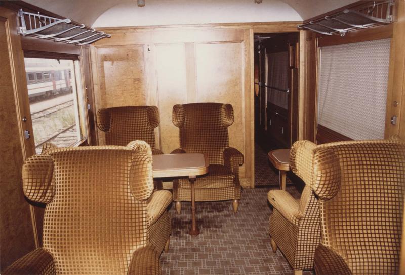 voiture de voyageurs : voiture-salon Pullman, type Côte-d'Azur, n° 4151, intérieur