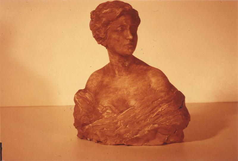 statue : buste de Madame Larche