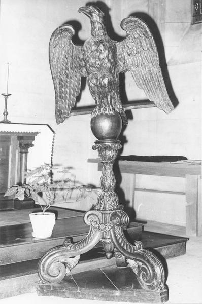 lutrin (aigle-lutrin)