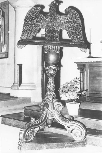 lutrin (aigle-lutrin)