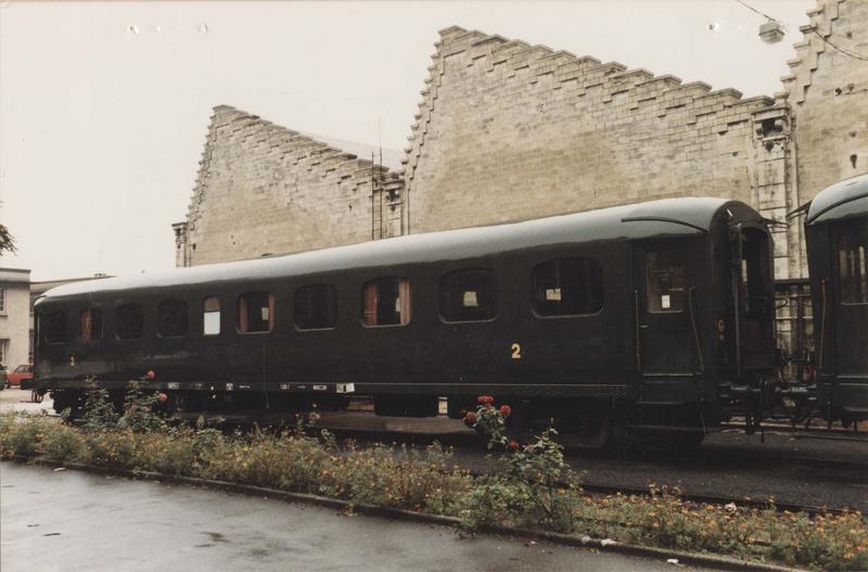 voiture de voyageurs de type rapide, à bogies, à voie normale : B9 37 904 - © Ministère de la Culture (France), Médiathèque du patrimoine et de la photographie (objets mobiliers), tous droits réservés