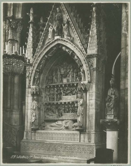 tombeau de Dagobert Ier, roi de France, fondateur de l'abbaye de Saint-Denis