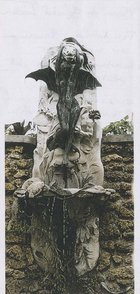 fontaine, vue générale - © Ministère de la Culture (France), Médiathèque du patrimoine et de la photographie (objets mobiliers), tous droits réservés