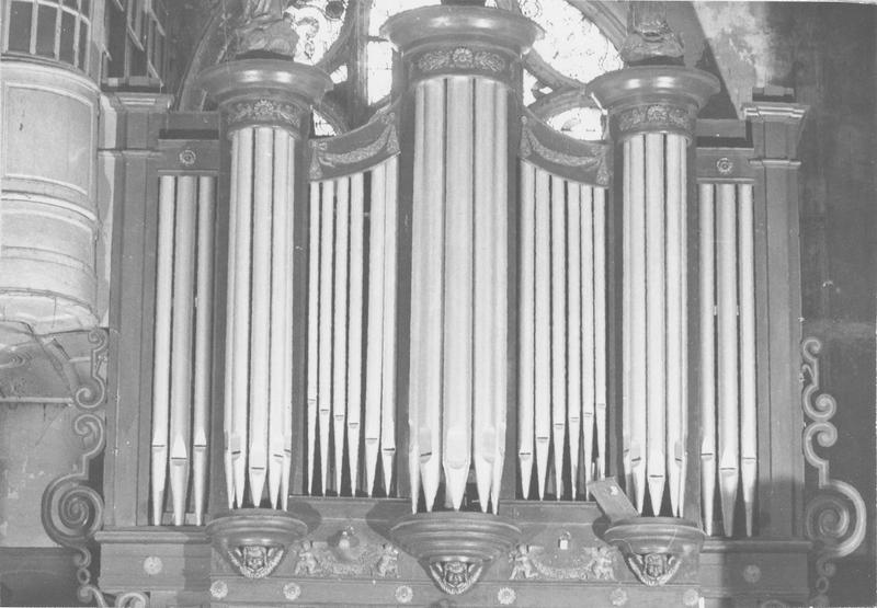 orgue de tribune, vue partielle